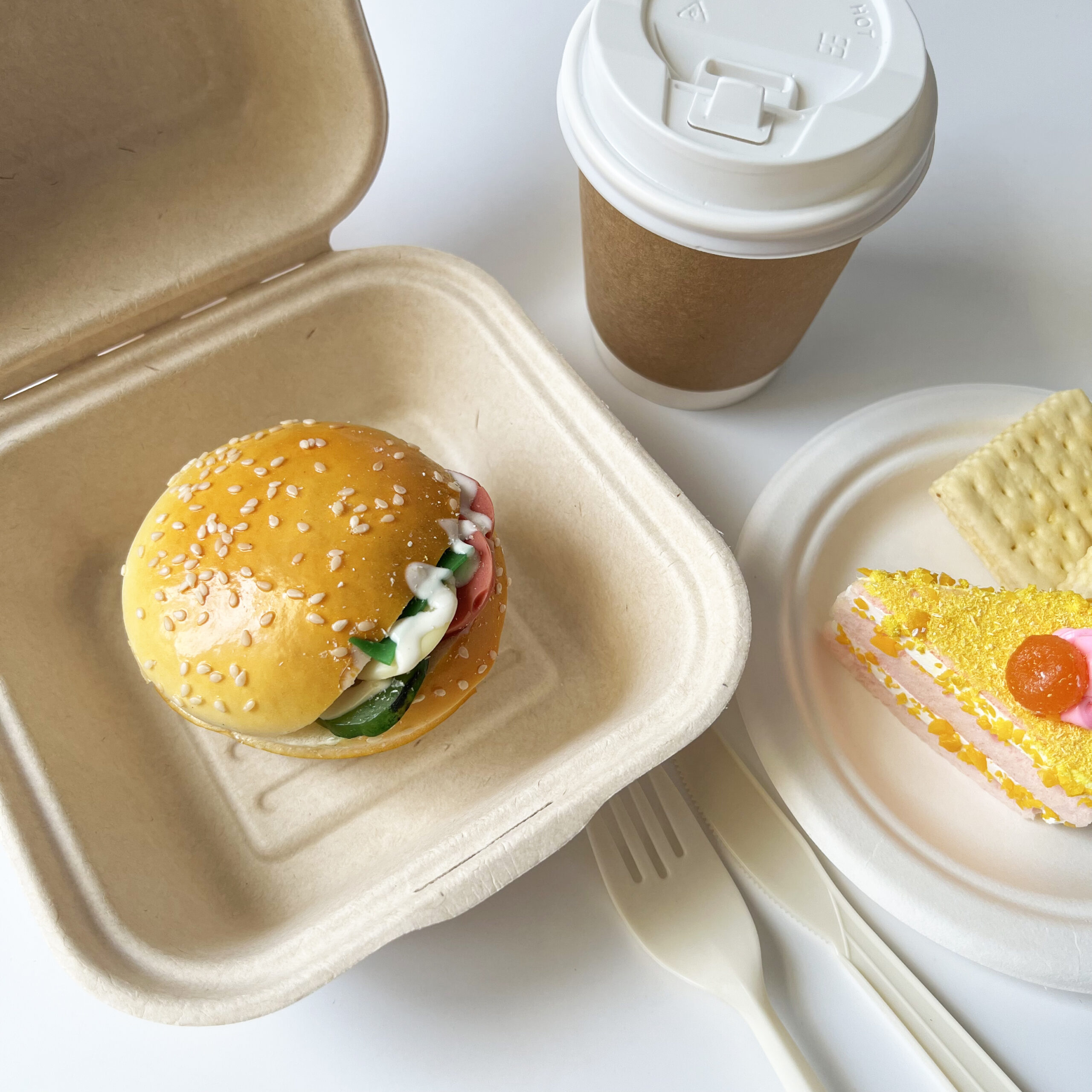 EcoFlavour Bagasse Hamburger Box - Square 6" x 6" (450ml) - Image 3